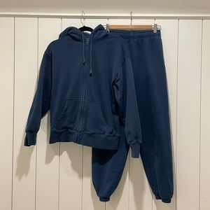 Aritzia TNA Cozy Fleeze Set in Navy